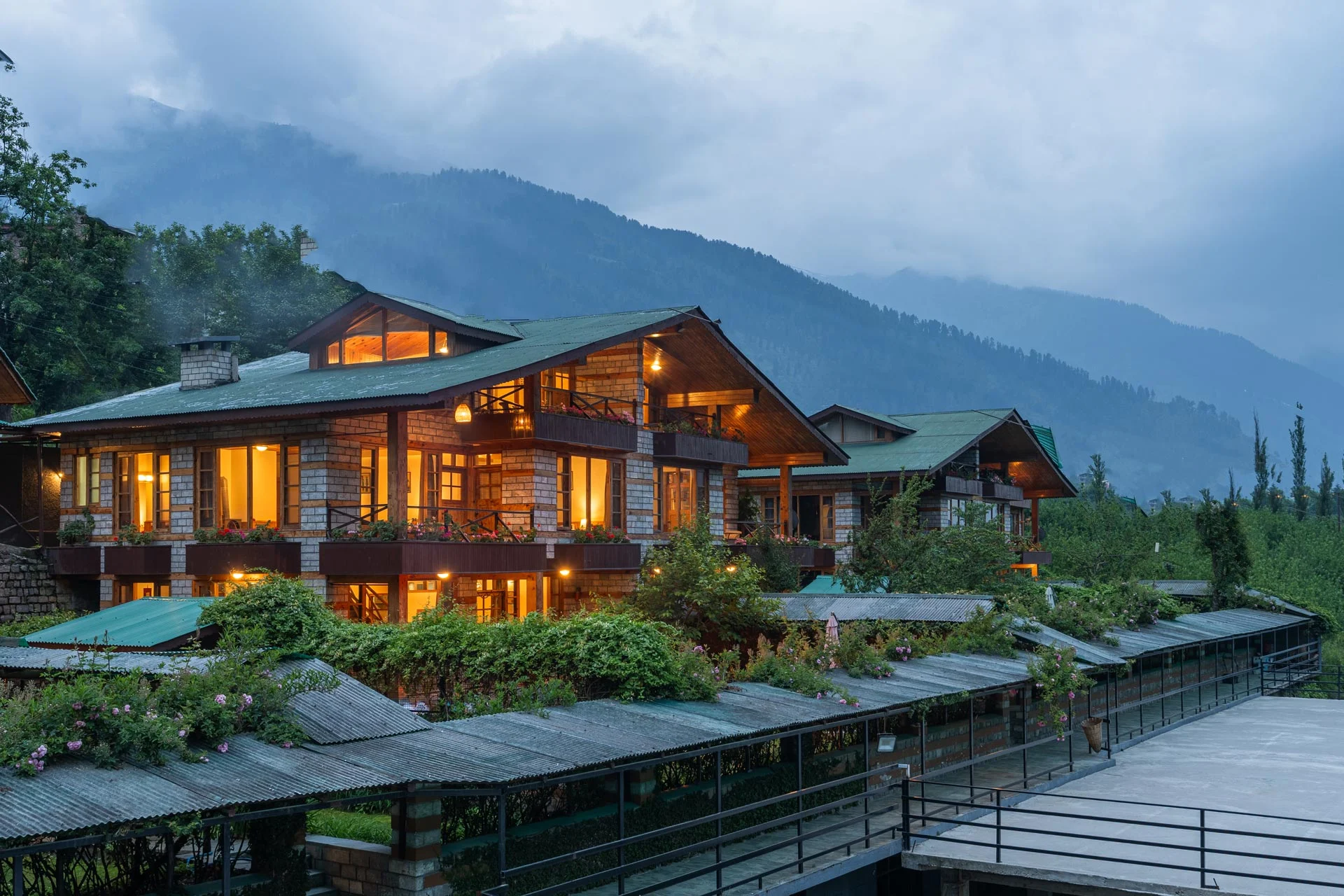 Manali Luxury Retreat
