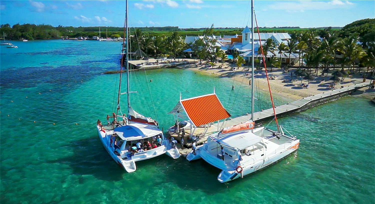 Mauritius Beach & Catamaran